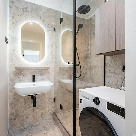 La Perla Old Town Apartman *